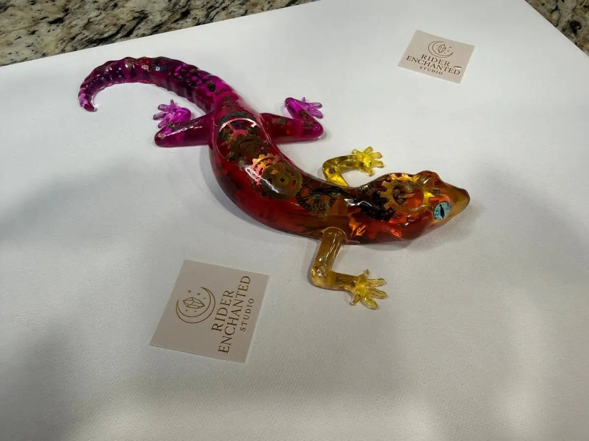 Handmade 9-inch steampunk gecko resin figurine, a standout piece of gaming shelf decor