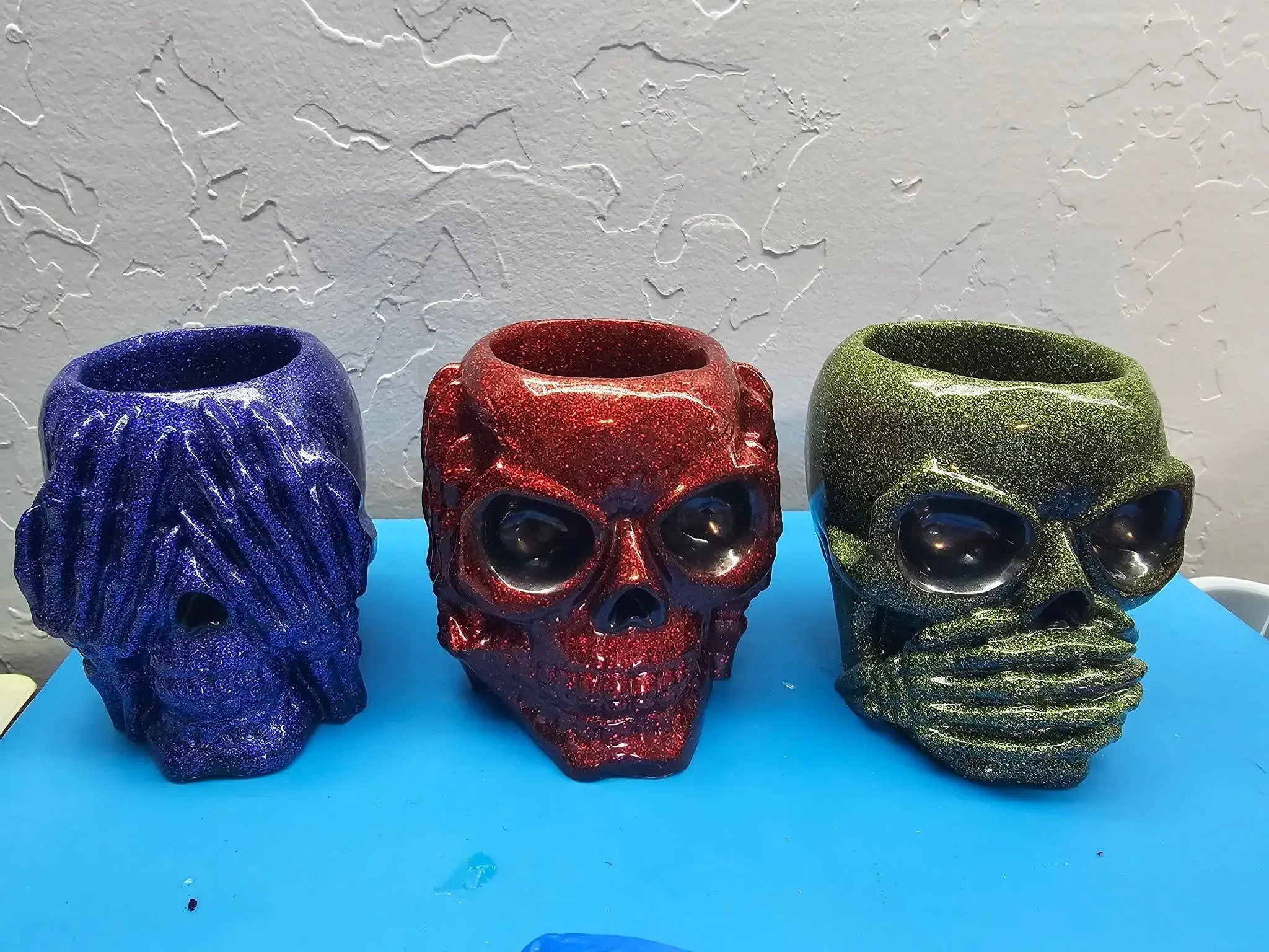 The Three Wise Skulls – A Modern Gothic Statement Rider Enchanted Studio