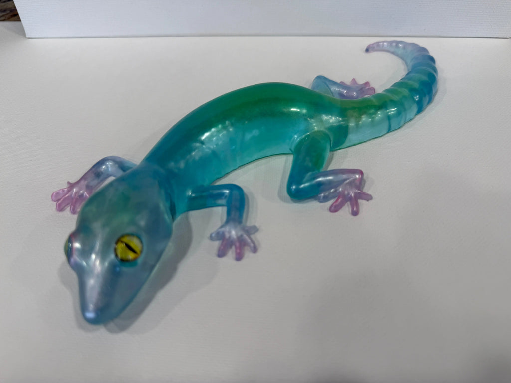 9-Inch Resin Gecko - Rider Enchanted Studio